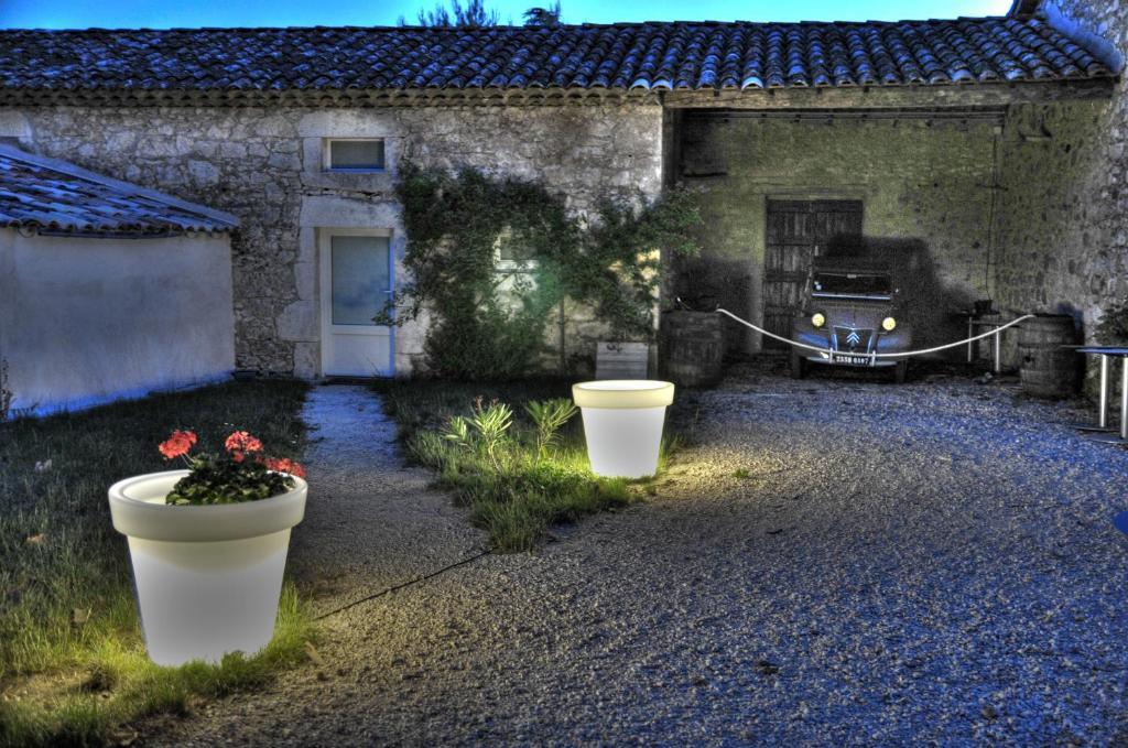 Gites Du Domaine Des Dames Vallon-Pont-d'Arc Room photo