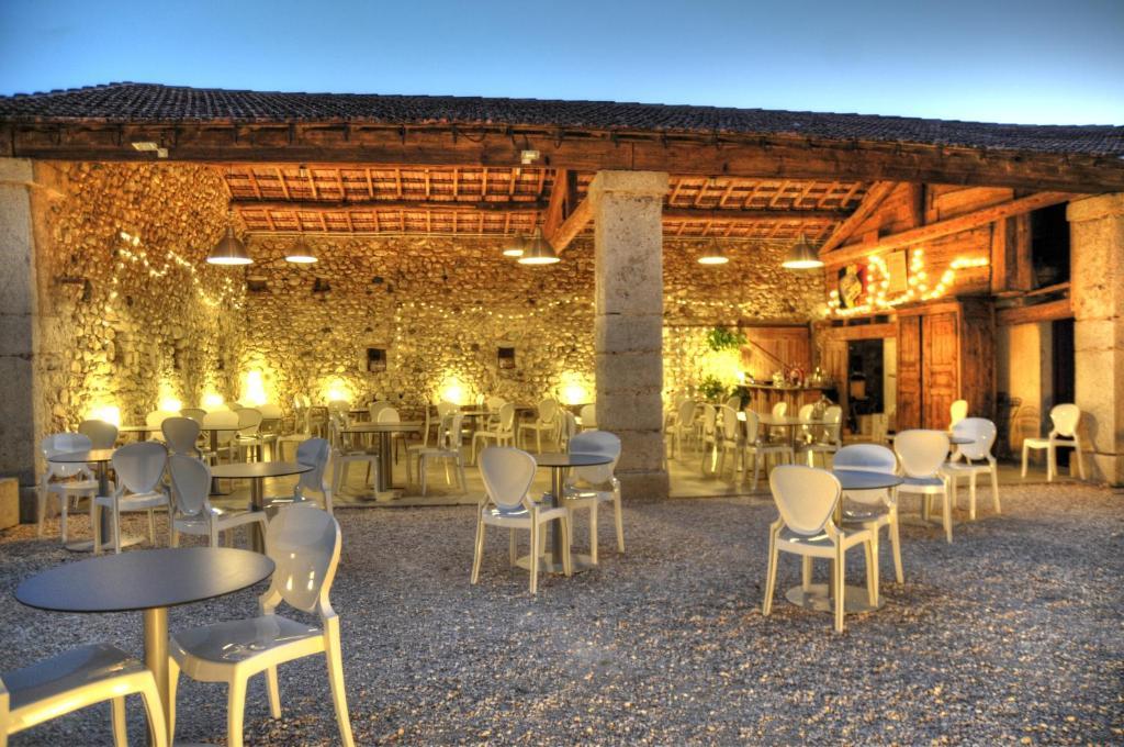 Gites Du Domaine Des Dames Vallon-Pont-d'Arc Room photo